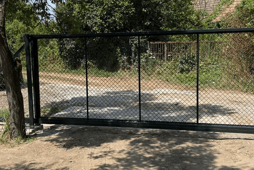 Kerítés, úszókapu